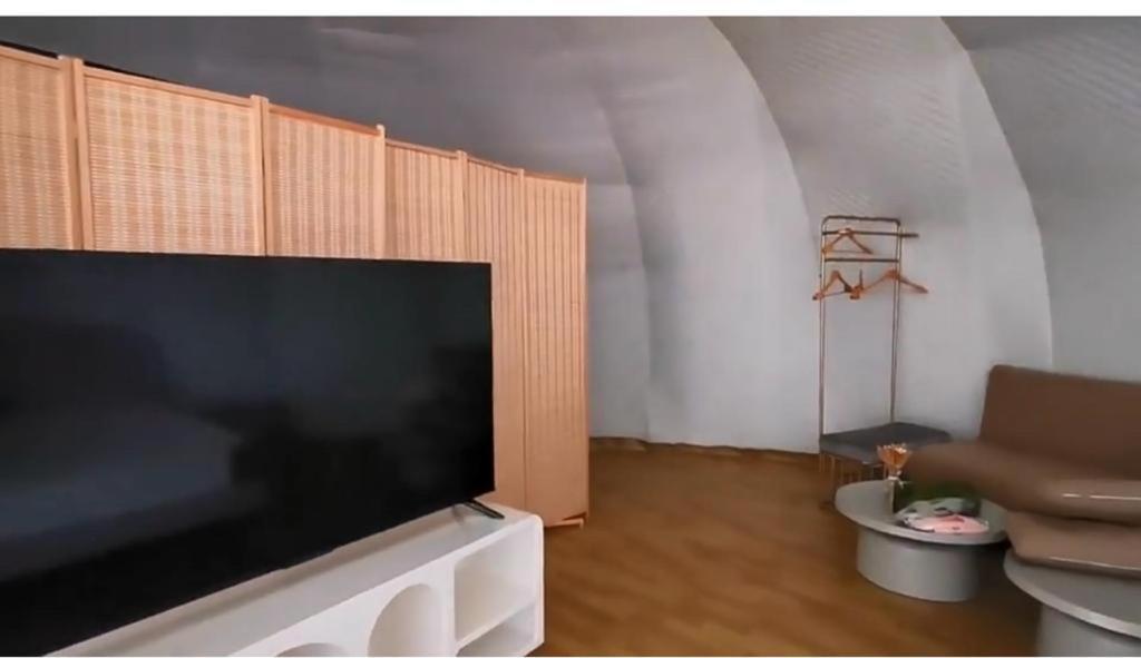 Caravans Park & Glamping Tents In The Vineyard Villa Turda Luaran gambar